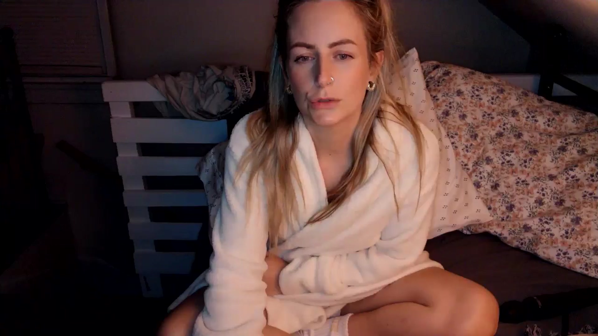 Gallery image thumbnail from Lena_bee's myfreecams stream on, 06/25/2024, 05:21 image 16 of 20