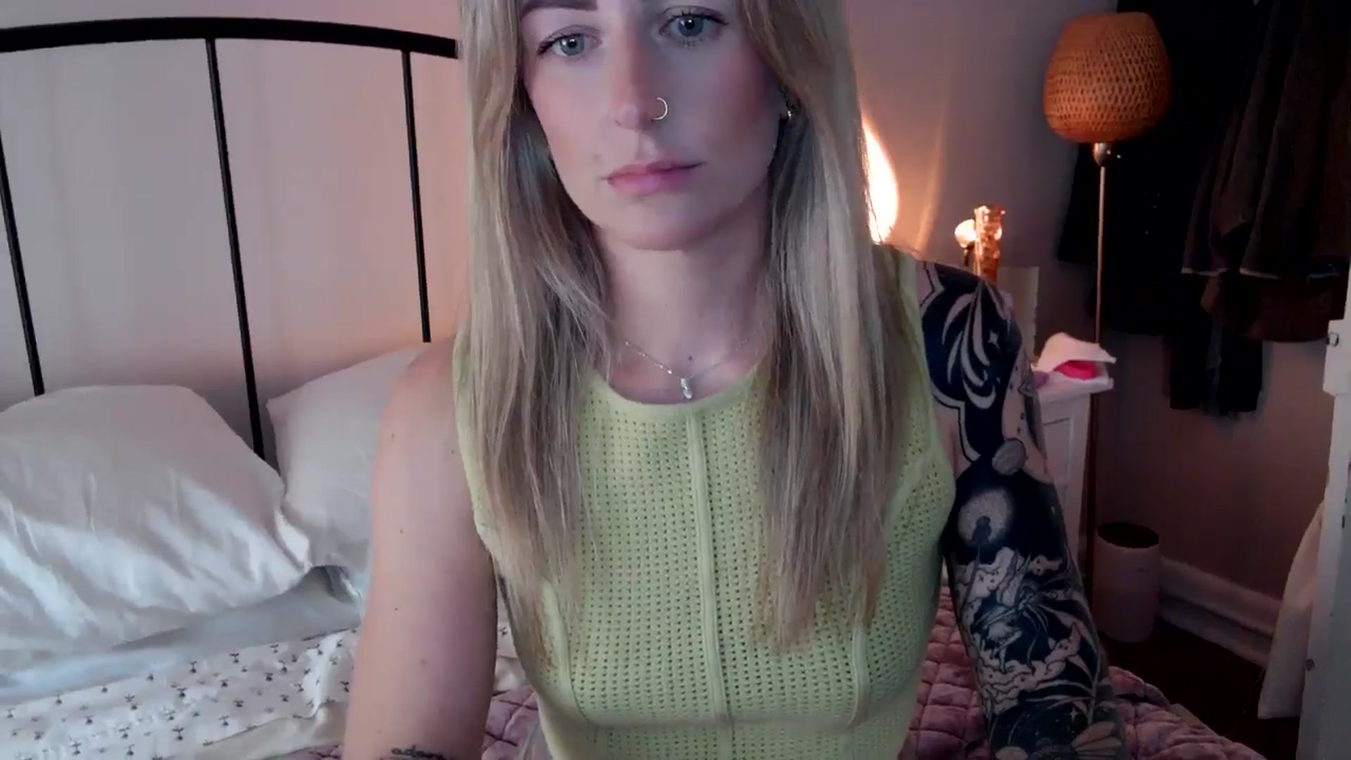 Gallery image thumbnail from Lena_bee's myfreecams stream on, 06/29/2024, 18:21 image 5 of 20