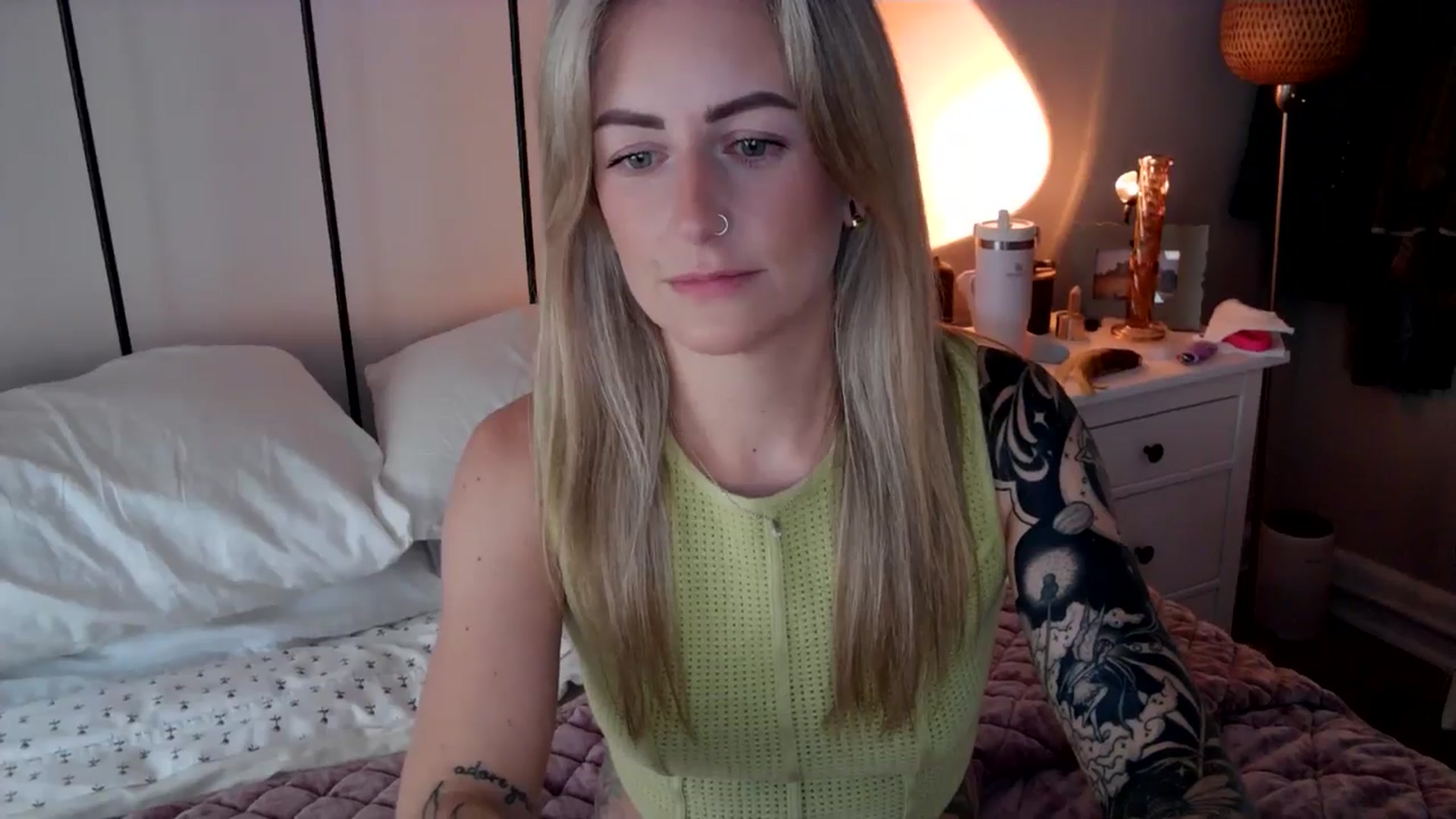 Gallery image thumbnail from Lena_bee's myfreecams stream on, 06/29/2024, 18:21 image 20 of 20