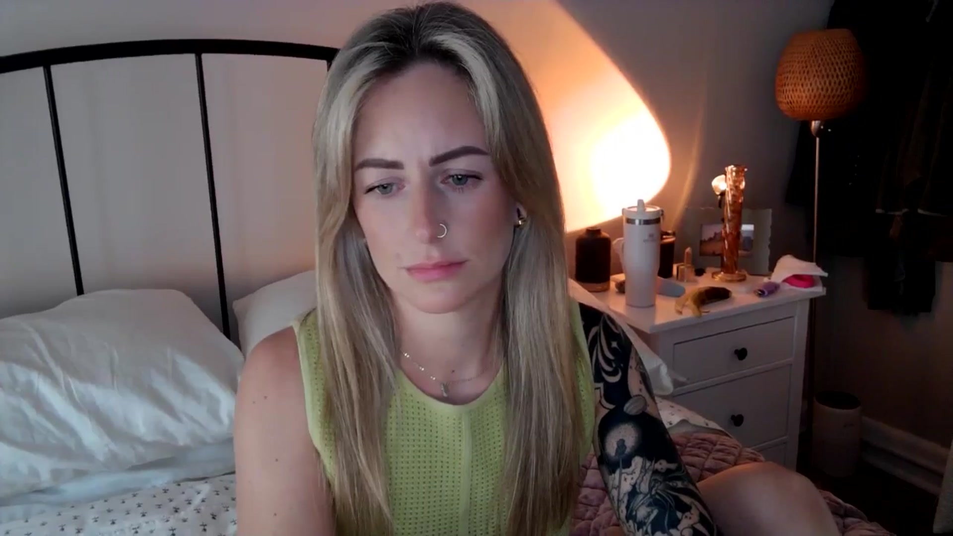 Gallery image thumbnail from Lena_bee's myfreecams stream on, 06/29/2024, 18:21 image 13 of 20