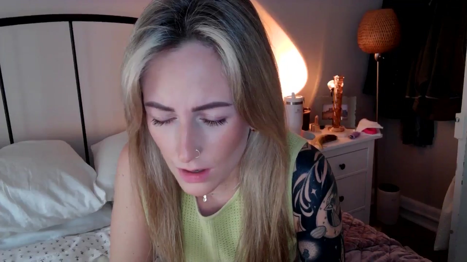 Gallery image thumbnail from Lena_bee's myfreecams stream on, 06/29/2024, 18:21 image 11 of 20
