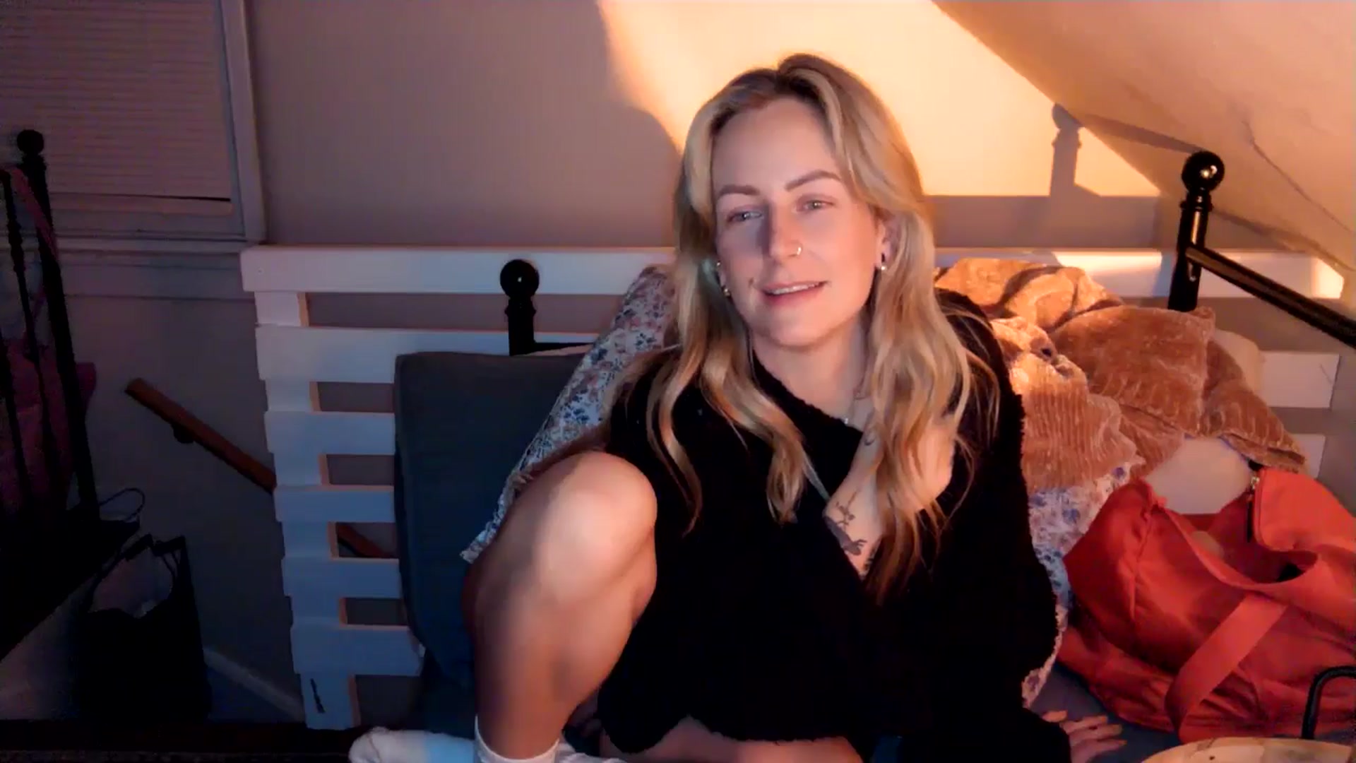 Gallery image thumbnail from Lena_bee's myfreecams stream on, 07/02/2024, 05:00 image 18 of 20