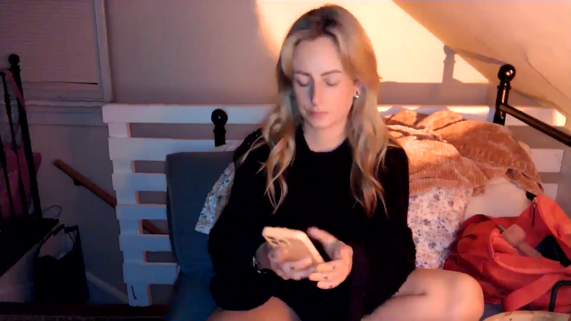Gallery image thumbnail from Lena_bee's myfreecams stream on, 07/02/2024, 05:00 image 5 of 20