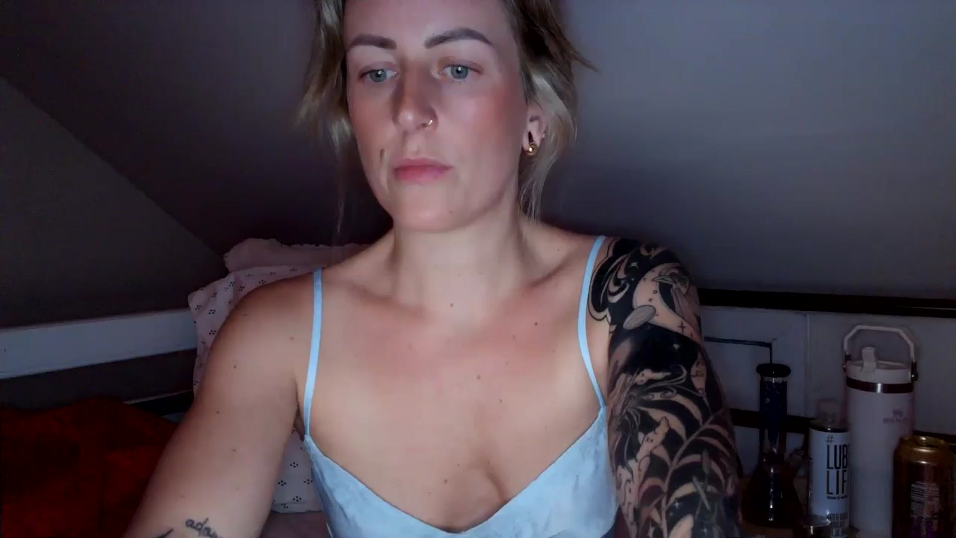 Gallery image thumbnail from Lena_bee's myfreecams stream on, 07/08/2024, 03:28 image 3 of 20