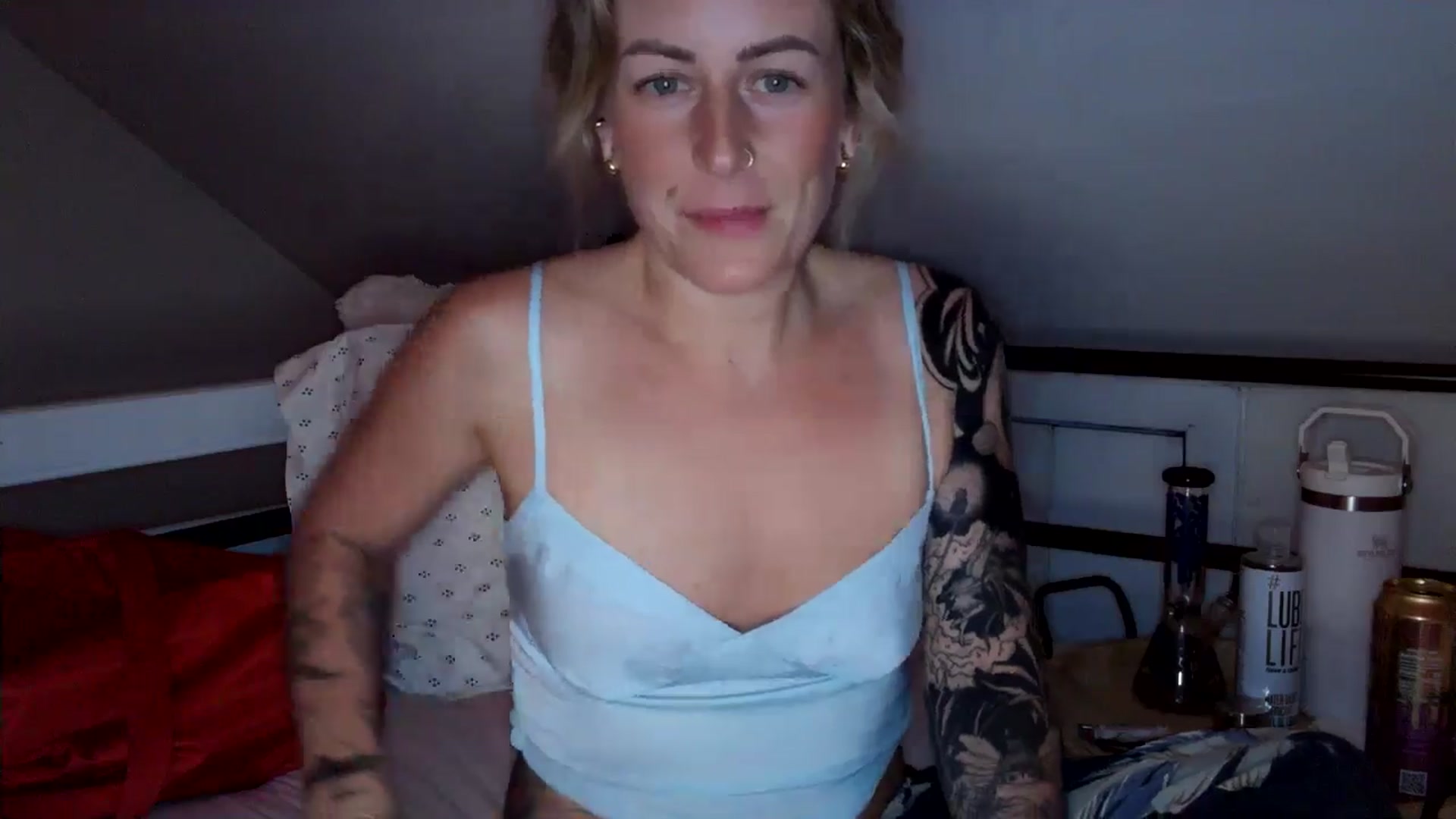 Gallery image thumbnail from Lena_bee's myfreecams stream on, 07/08/2024, 03:28 image 17 of 20