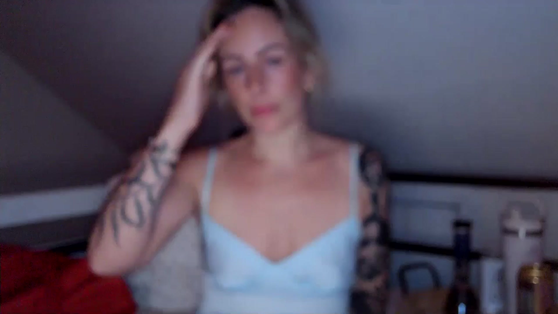 Gallery image thumbnail from Lena_bee's myfreecams stream on, 07/08/2024, 04:07 image 9 of 20