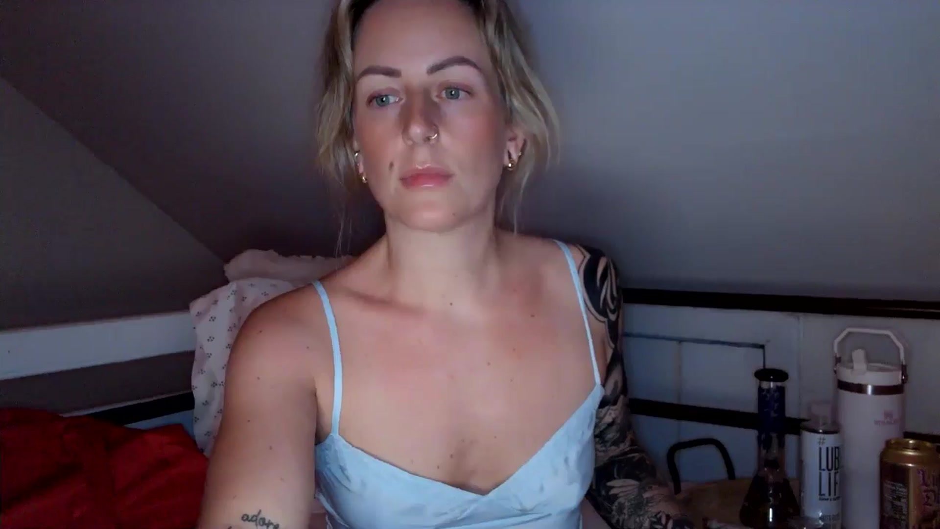 Gallery image thumbnail from Lena_bee's myfreecams stream on, 07/08/2024, 04:07 image 16 of 20