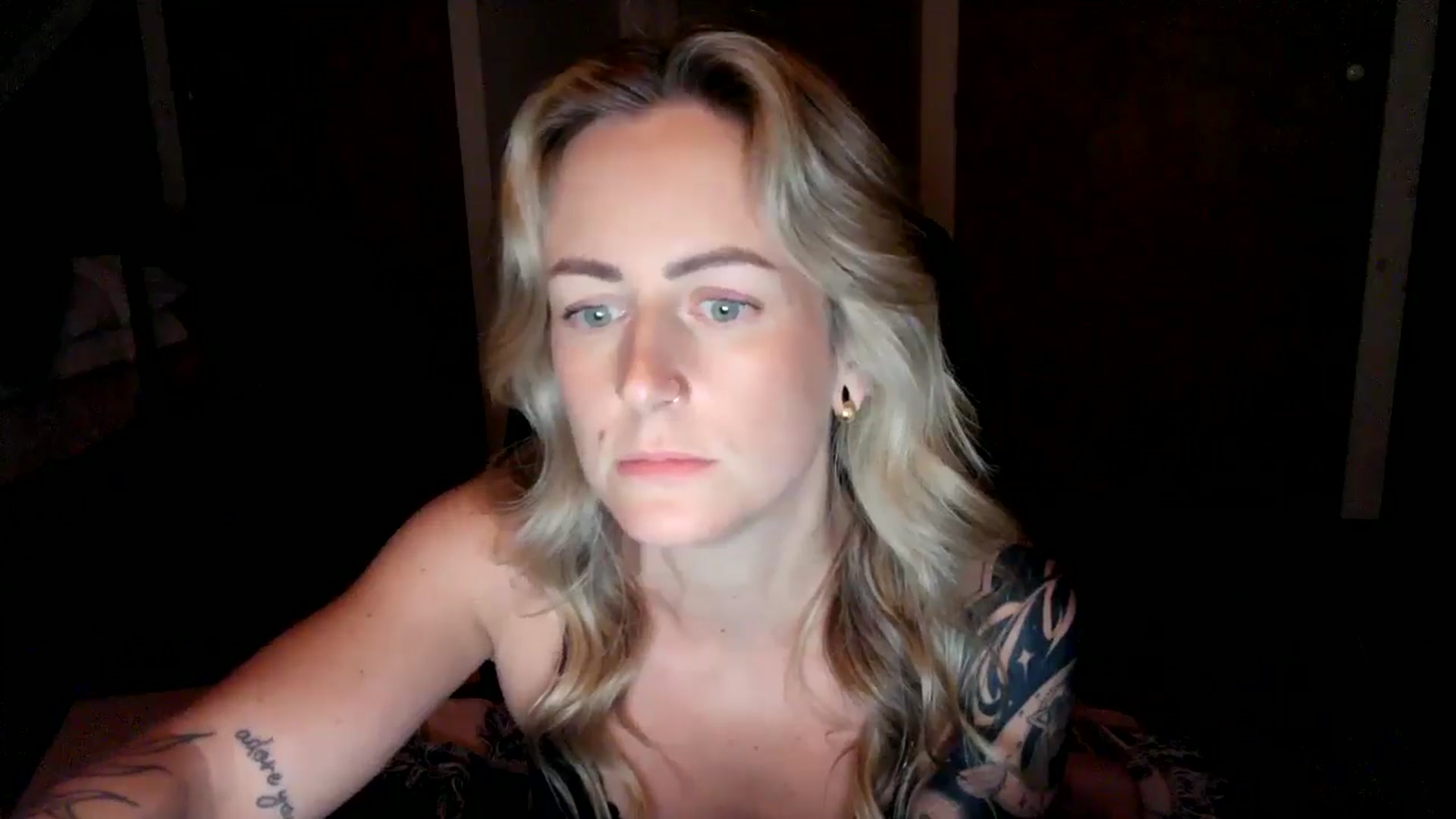 Gallery image thumbnail from Lena_bee's myfreecams stream on, 07/12/2024, 06:08 image 15 of 20