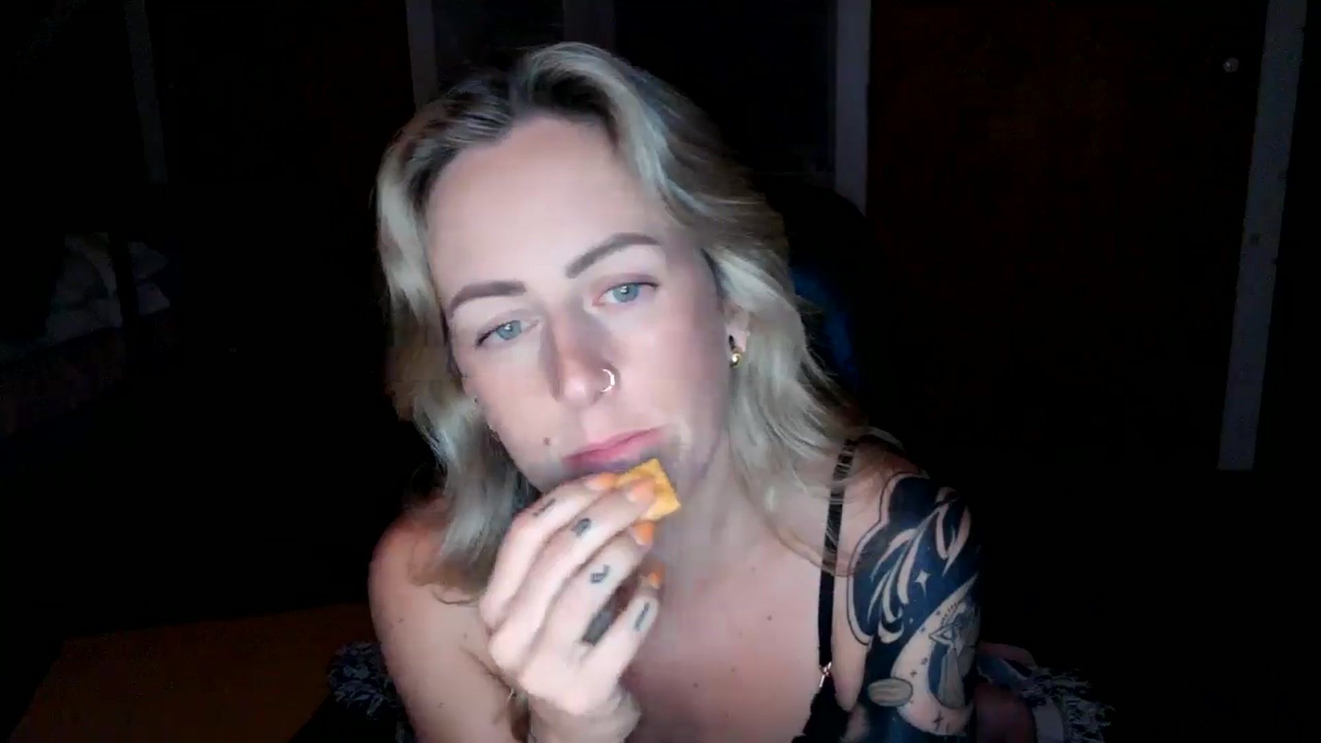 Gallery image thumbnail from Lena_bee's myfreecams stream on, 07/12/2024, 06:08 image 6 of 20