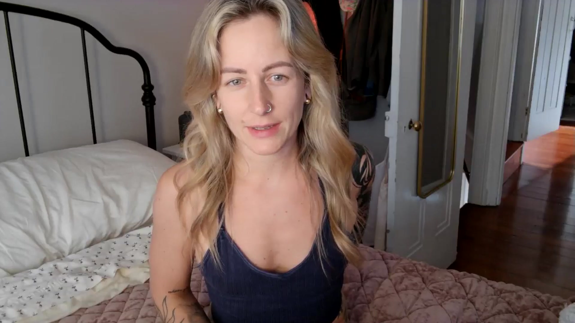 Gallery image thumbnail from Lena_bee's myfreecams stream on, 07/12/2024, 18:52 image 6 of 20