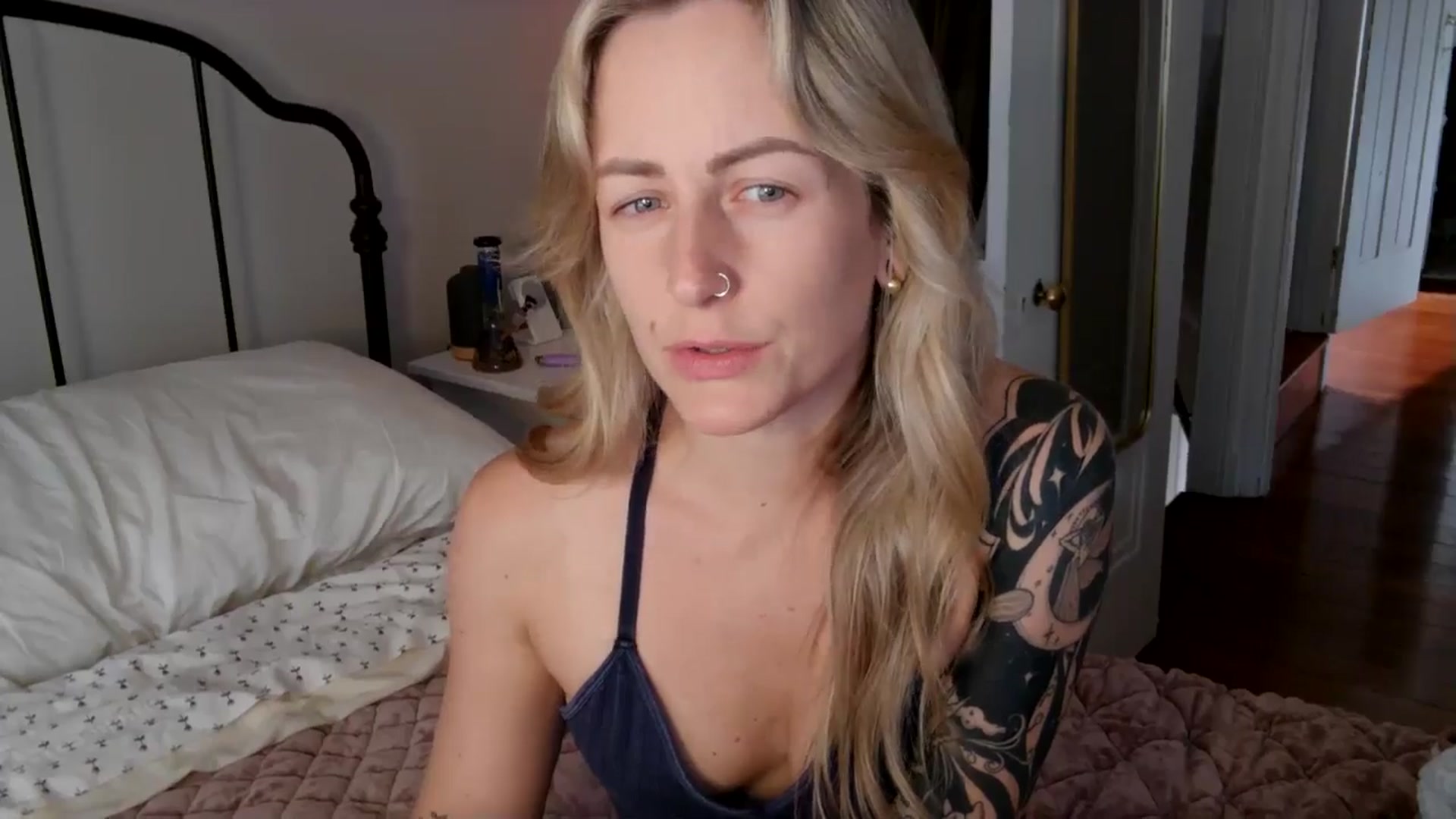 Gallery image thumbnail from Lena_bee's myfreecams stream on, 07/12/2024, 18:52 image 10 of 20