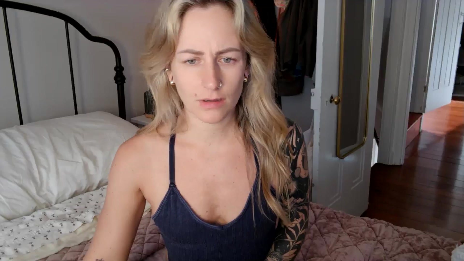 Gallery image thumbnail from Lena_bee's myfreecams stream on, 07/12/2024, 18:52 image 5 of 20