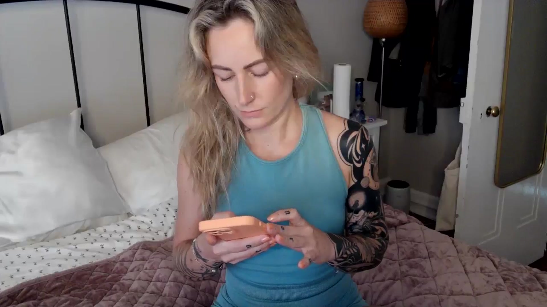 Gallery image thumbnail from Lena_bee's myfreecams stream on, 07/13/2024, 17:27 image 20 of 20