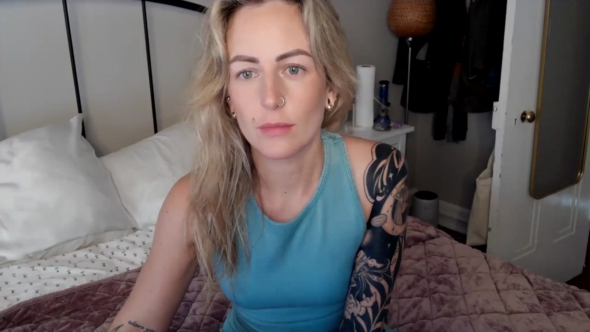Gallery image thumbnail from Lena_bee's myfreecams stream on, 07/13/2024, 17:27 image 15 of 20