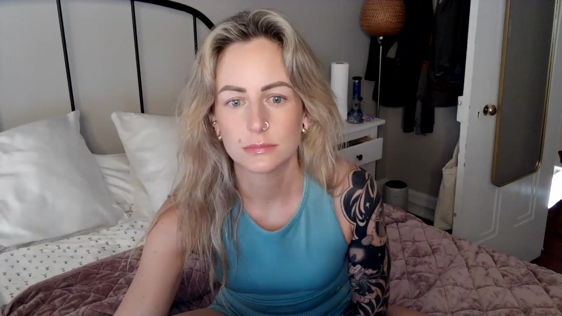 Gallery image thumbnail from Lena_bee's myfreecams stream on, 07/13/2024, 19:03 image 4 of 20