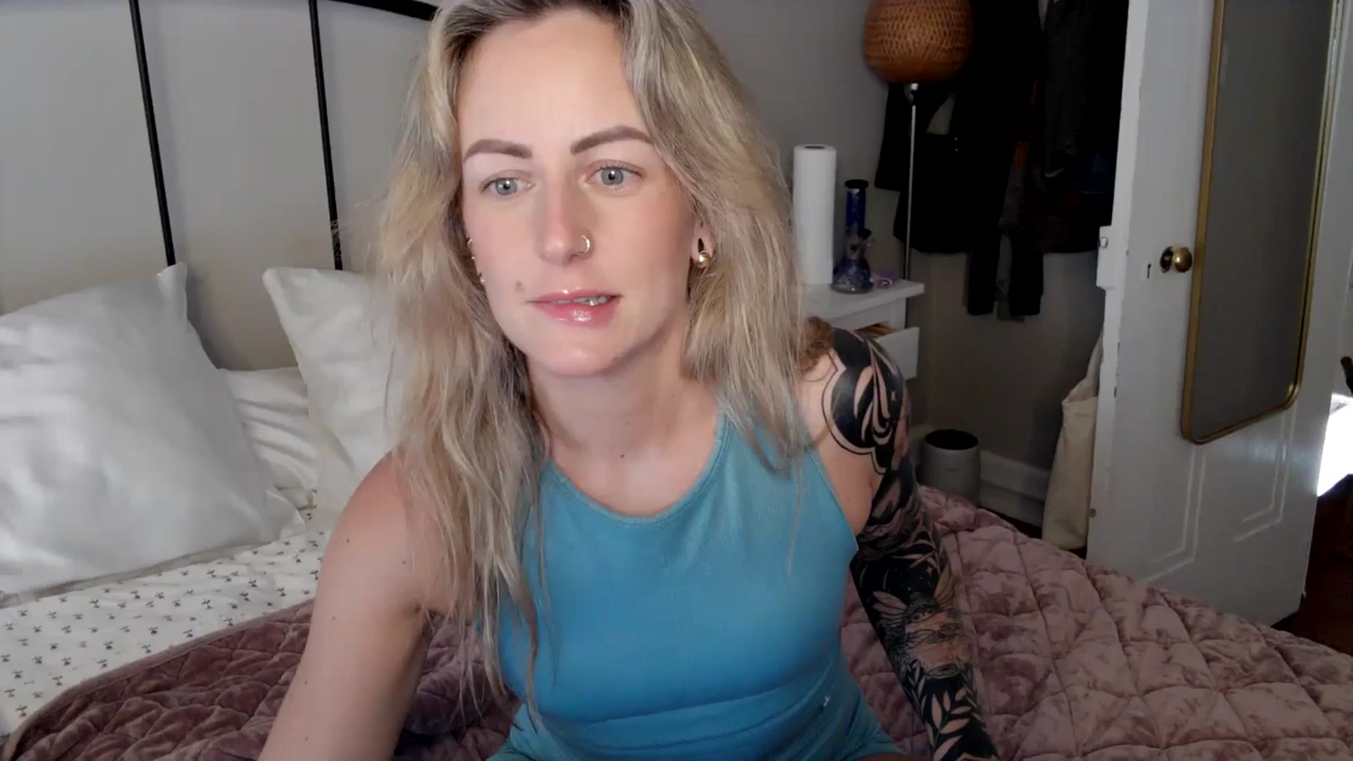 Gallery image thumbnail from Lena_bee's myfreecams stream on, 07/13/2024, 19:03 image 13 of 20