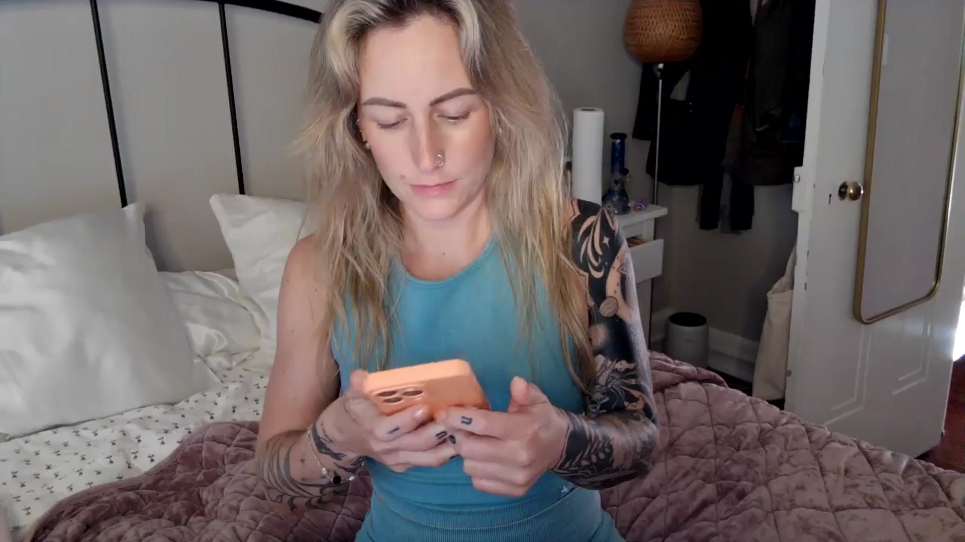 Gallery image thumbnail from Lena_bee's myfreecams stream on, 07/13/2024, 21:47 image 8 of 20