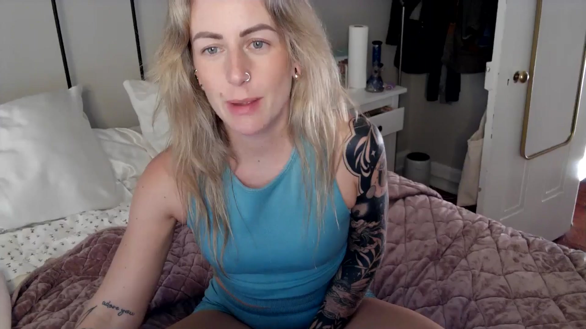 Gallery image thumbnail from Lena_bee's myfreecams stream on, 07/13/2024, 21:47 image 14 of 20