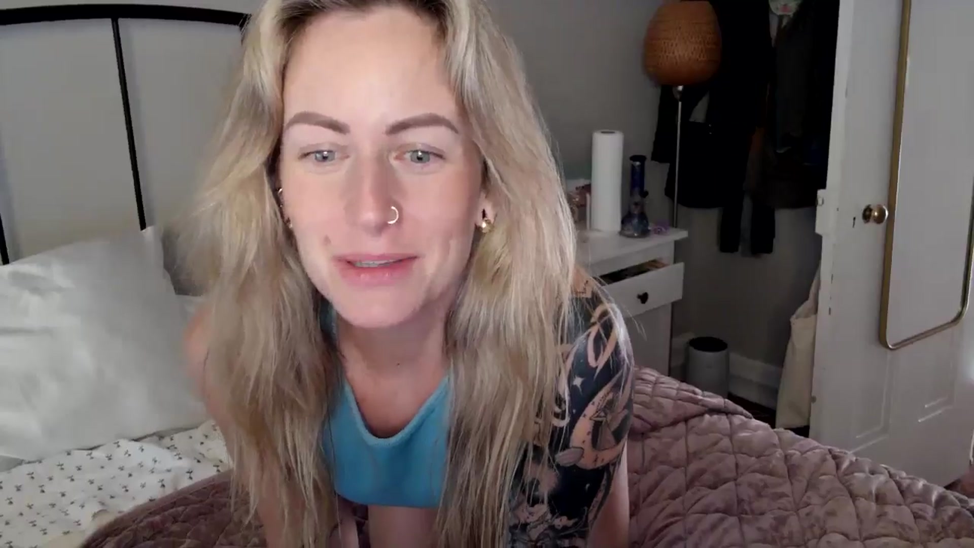 Gallery image thumbnail from Lena_bee's myfreecams stream on, 07/13/2024, 21:47 image 17 of 20