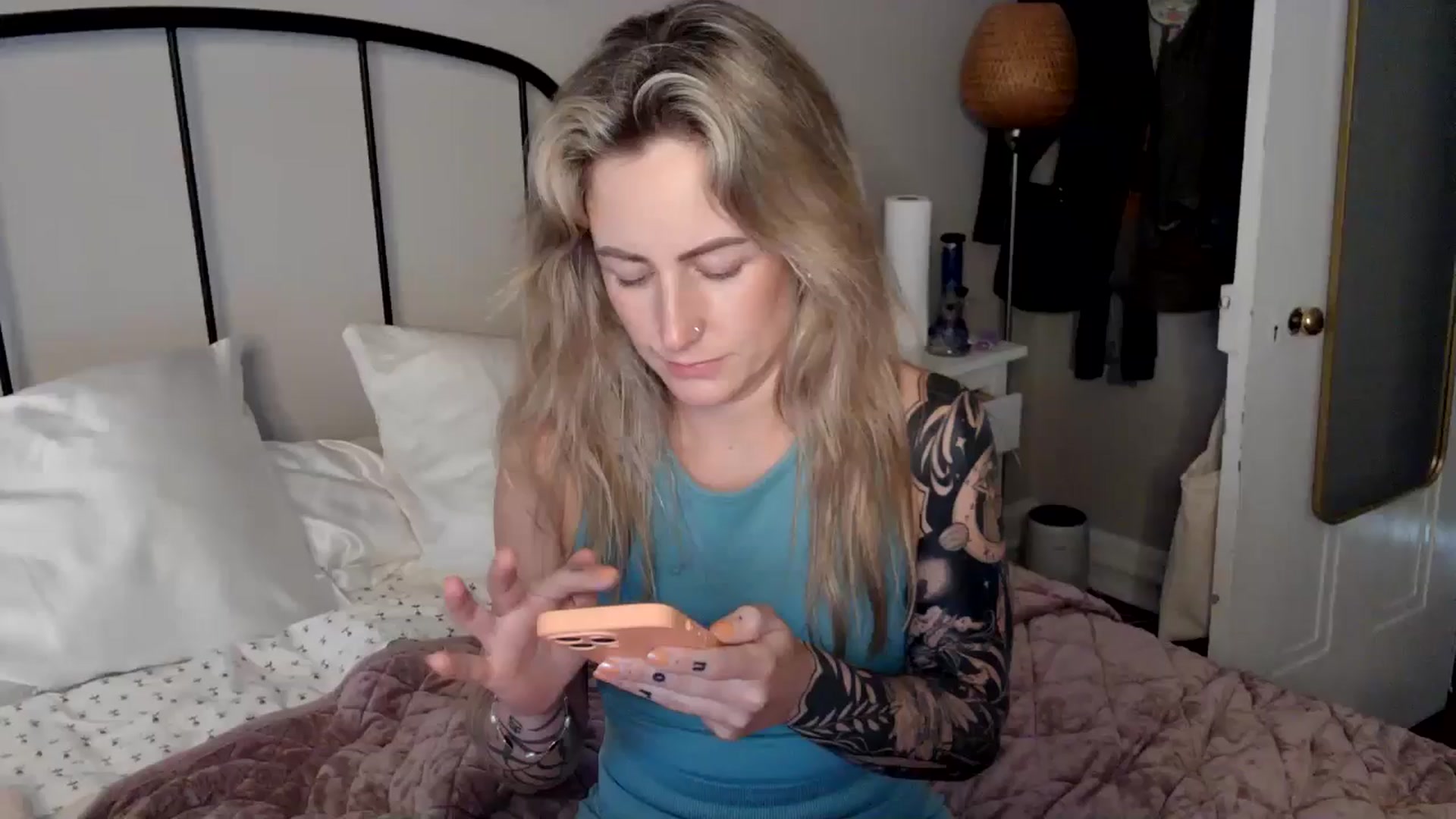 Gallery image thumbnail from Lena_bee's myfreecams stream on, 07/13/2024, 21:47 image 16 of 20