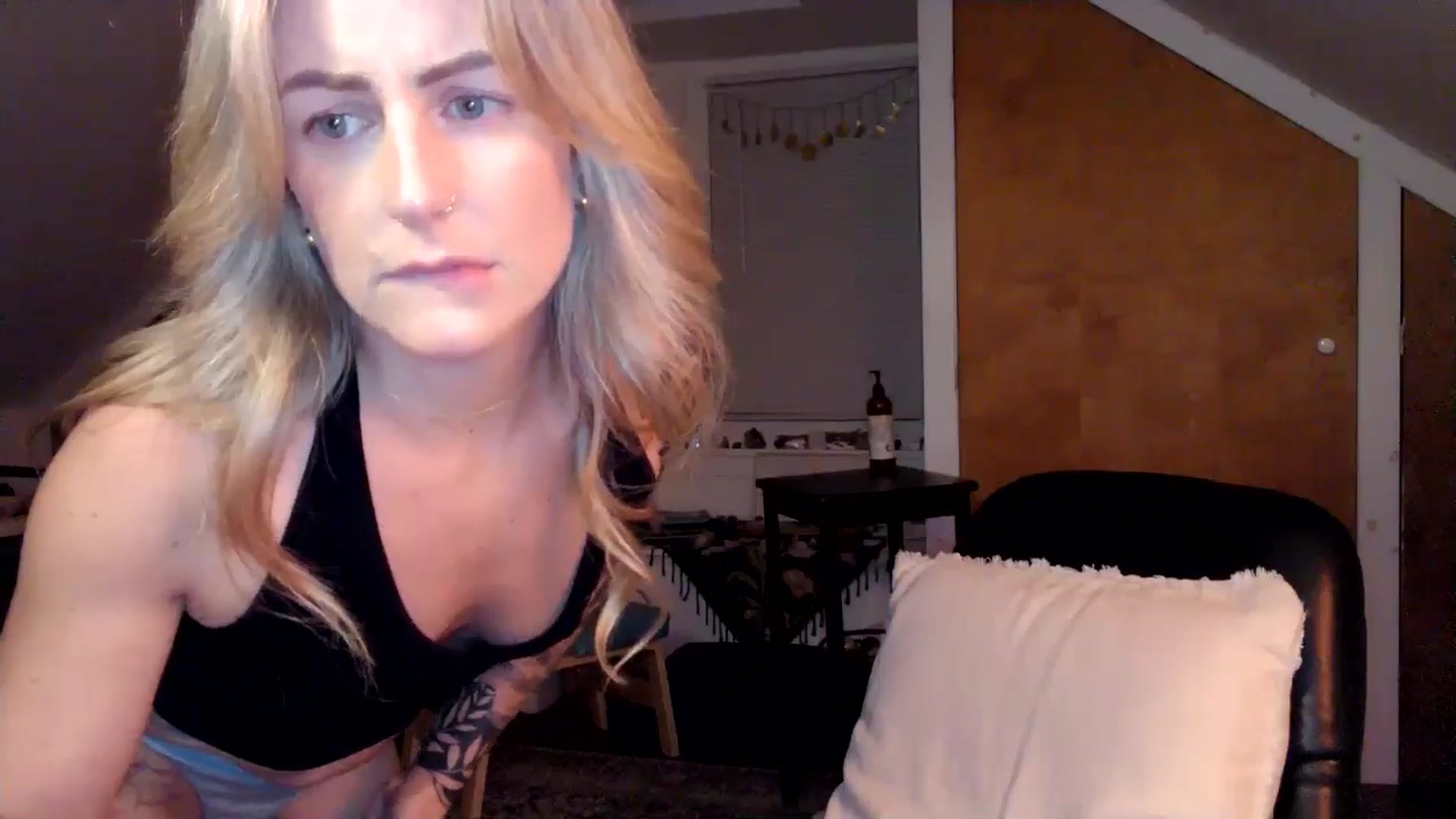 Gallery image thumbnail from Lena_bee's myfreecams stream on, 07/20/2024, 01:44 image 18 of 20