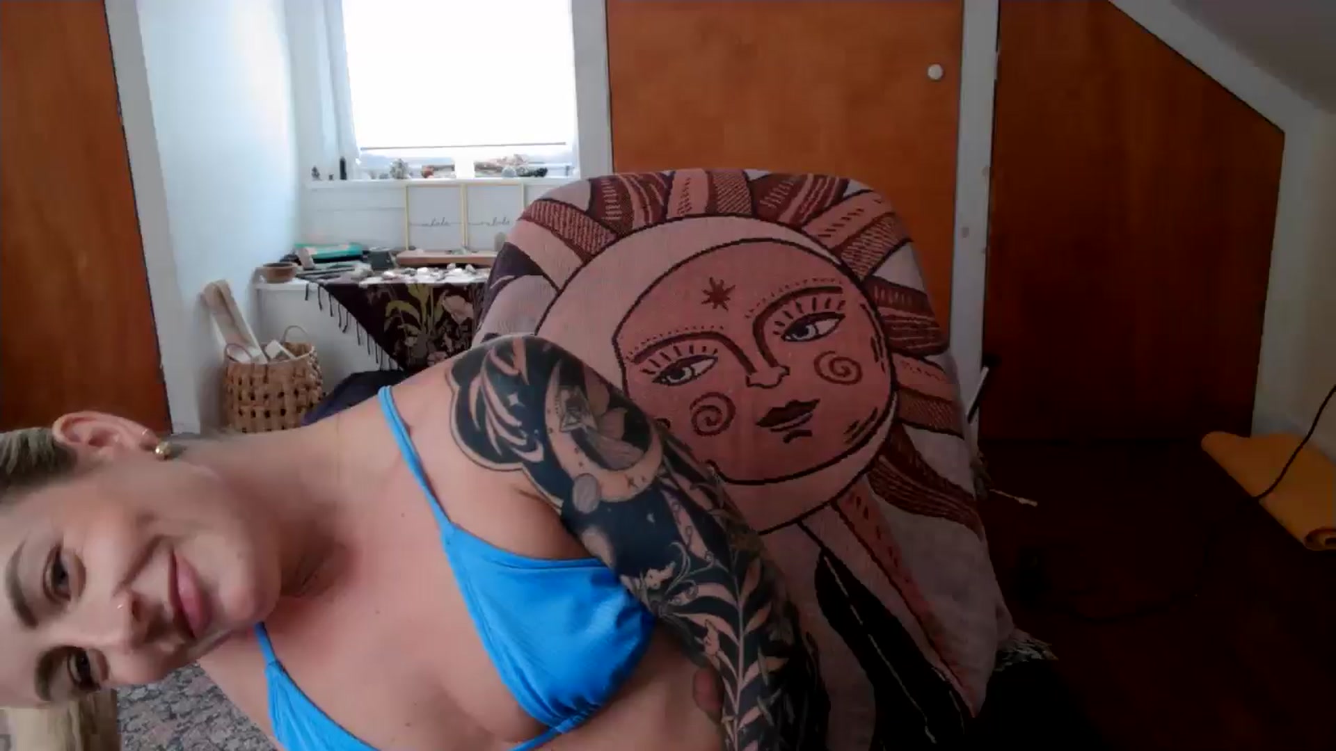 Gallery image thumbnail from Lena_bee's myfreecams stream on, 07/26/2024, 21:40 image 11 of 20