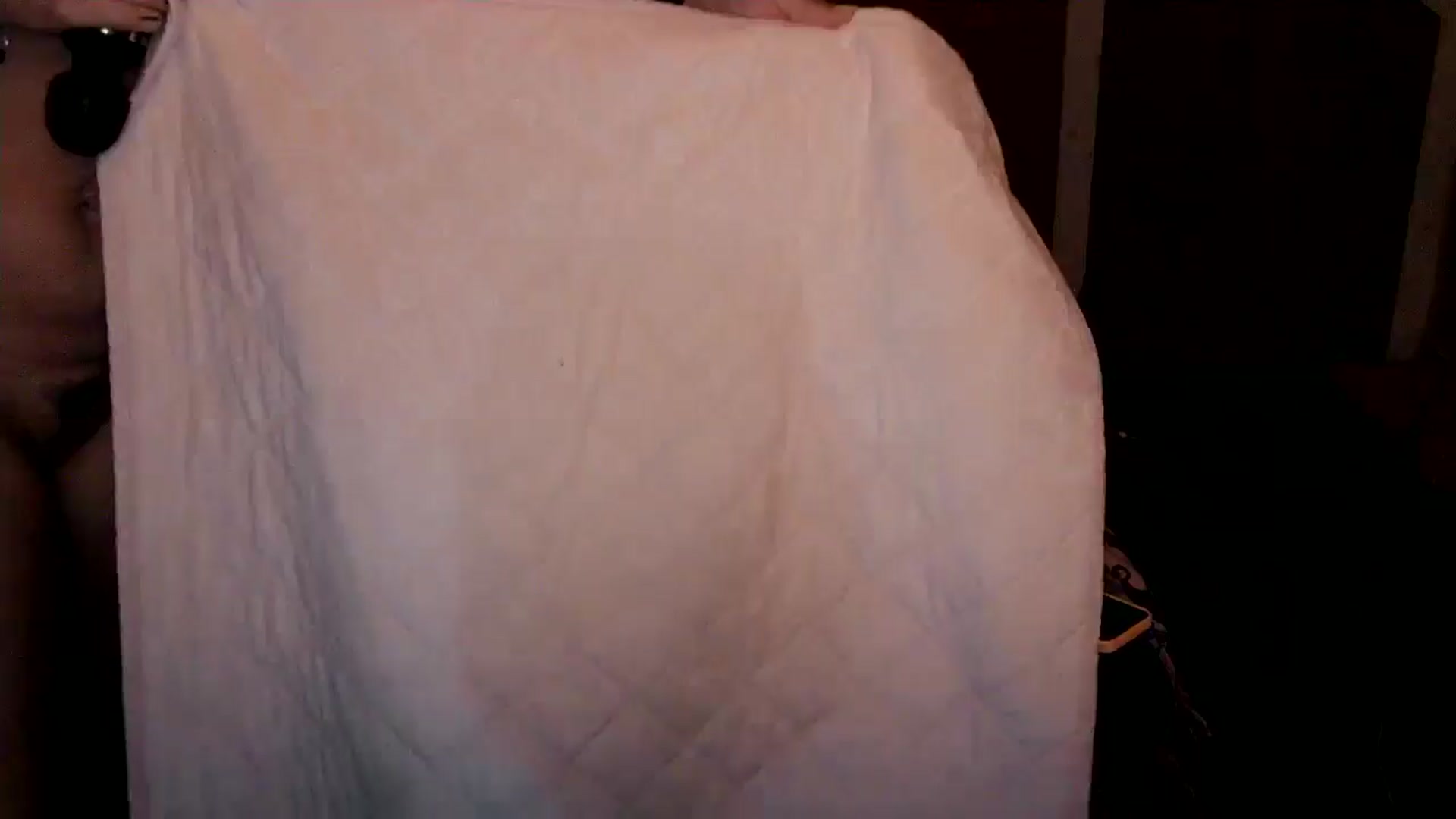 Gallery image thumbnail from Lena_bee's myfreecams stream on, 07/27/2024, 01:38 image 16 of 20