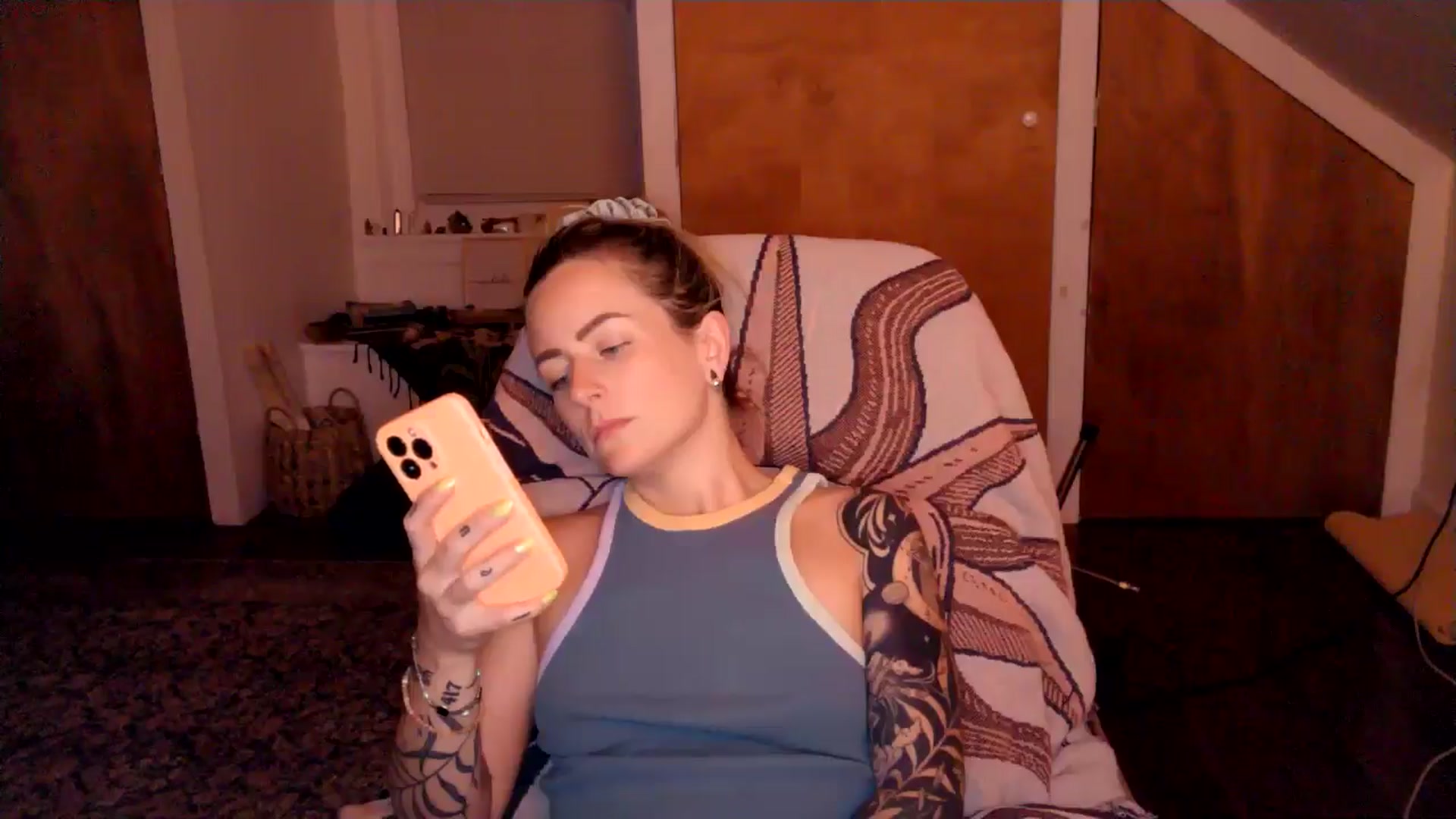 Gallery image thumbnail from Lena_bee's myfreecams stream on, 07/27/2024, 02:14 image 19 of 20