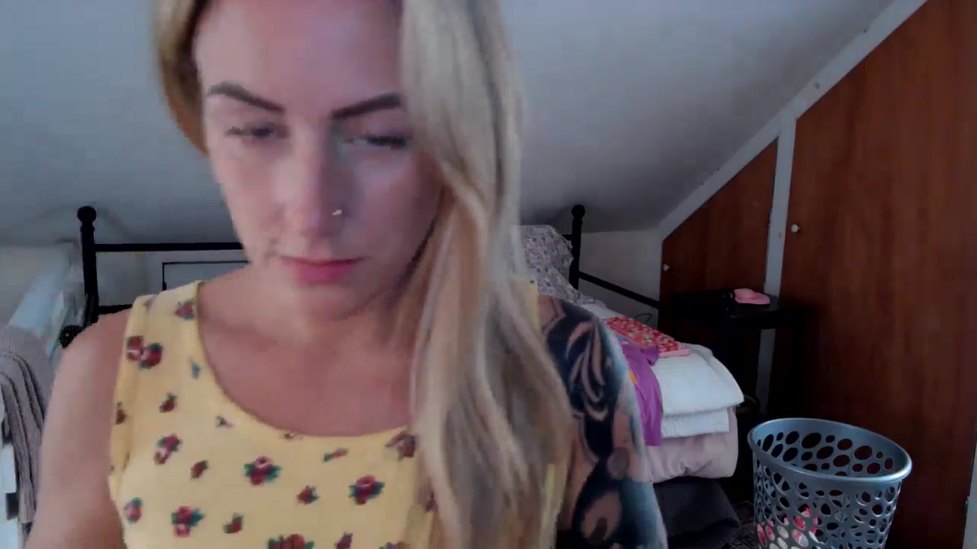 Gallery image thumbnail from Lena_bee's myfreecams stream on, 07/28/2024, 16:40 image 20 of 20
