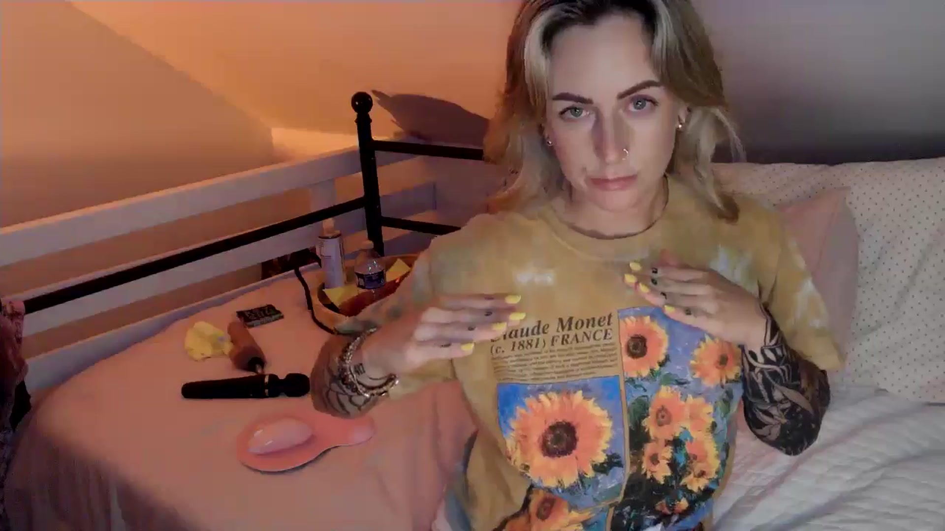 Gallery image thumbnail from Lena_bee's myfreecams stream on, 08/02/2024, 06:35 image 20 of 20