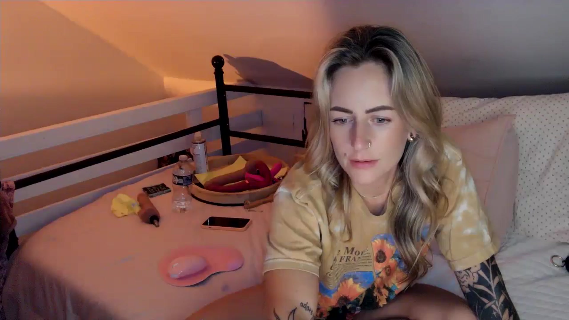Gallery image thumbnail from Lena_bee's myfreecams stream on, 08/02/2024, 06:35 image 6 of 20