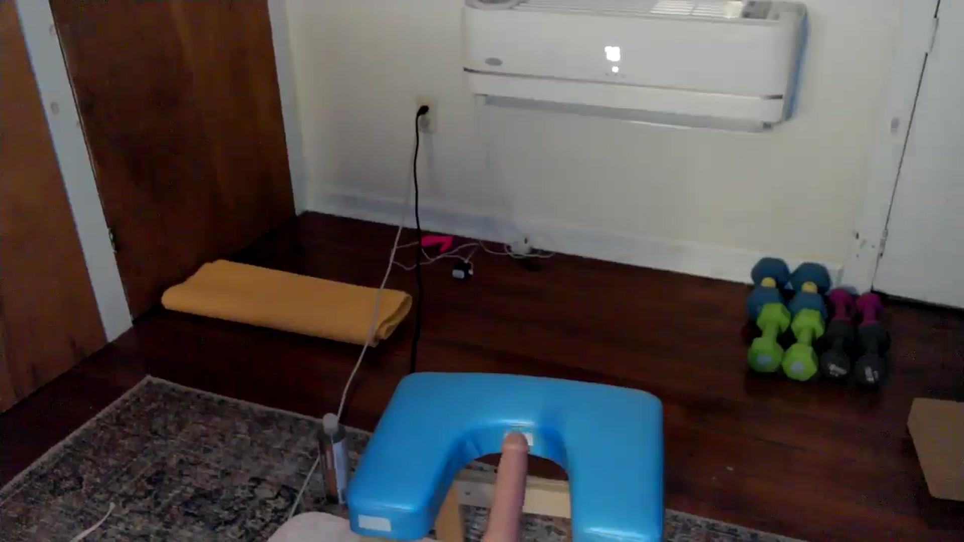Gallery image thumbnail from Lena_bee's myfreecams stream on, 08/11/2024, 01:45 image 10 of 20