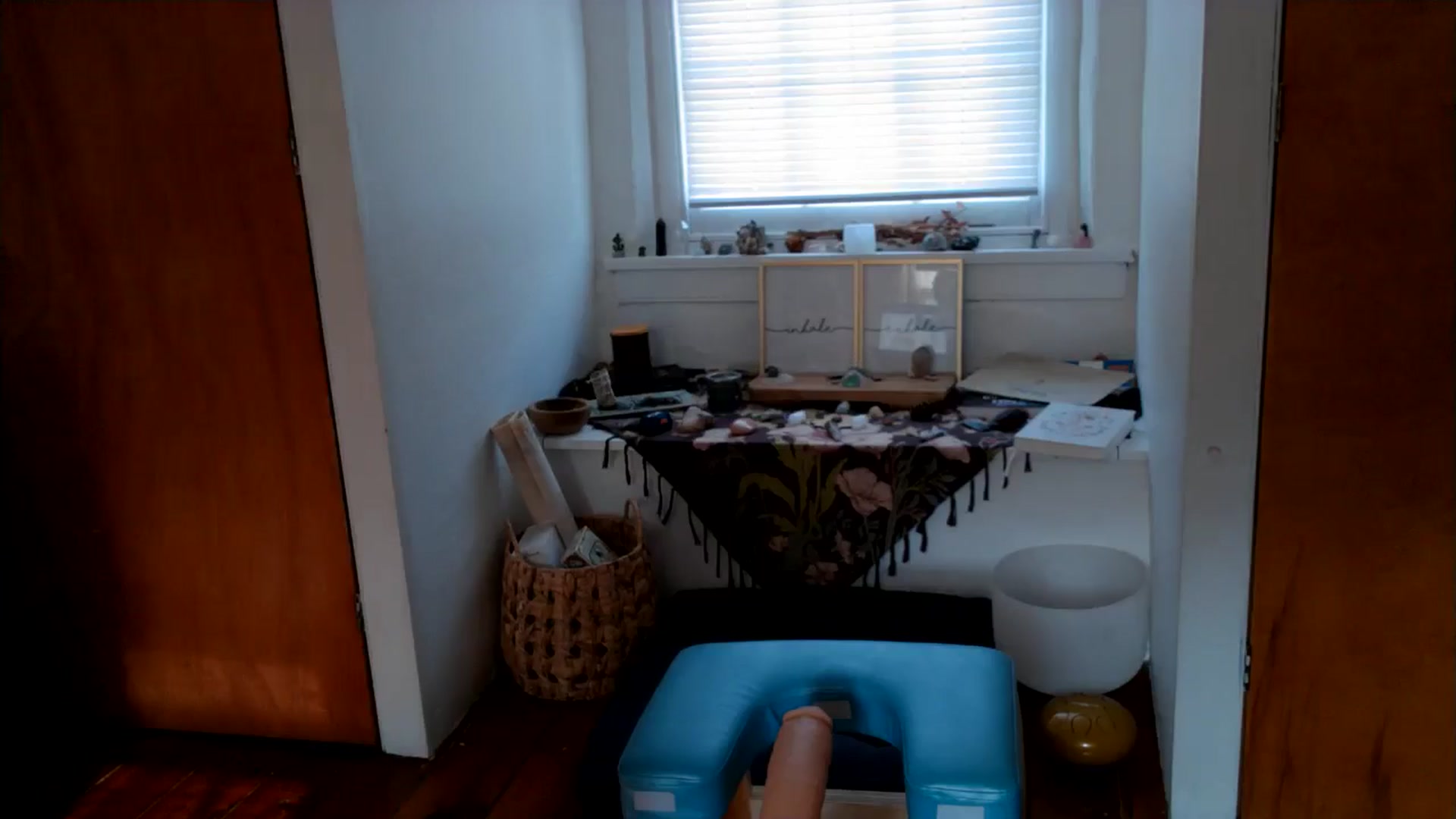 Gallery image thumbnail from Lena_bee's myfreecams stream on, 08/15/2024, 22:36 image 7 of 20