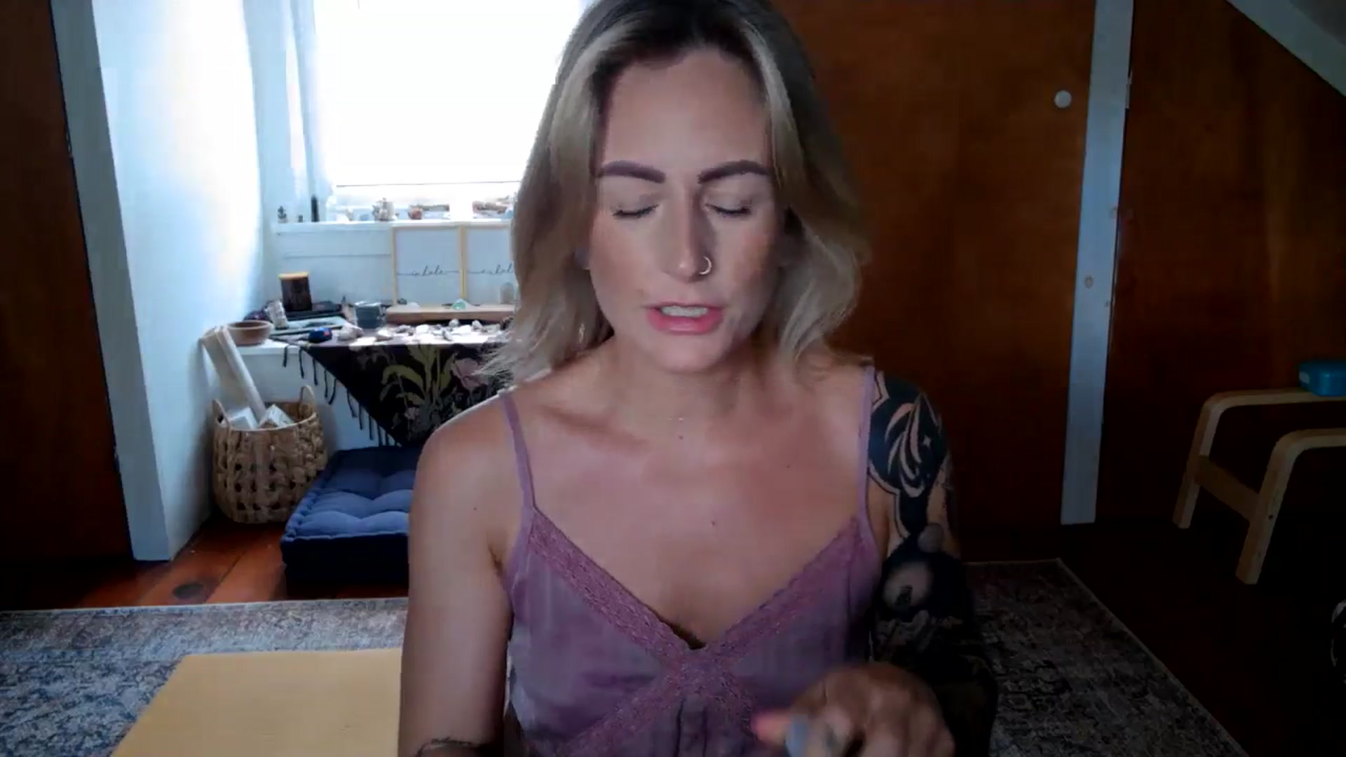 Gallery image thumbnail from Lena_bee's myfreecams stream on, 08/22/2024, 18:14 image 8 of 20