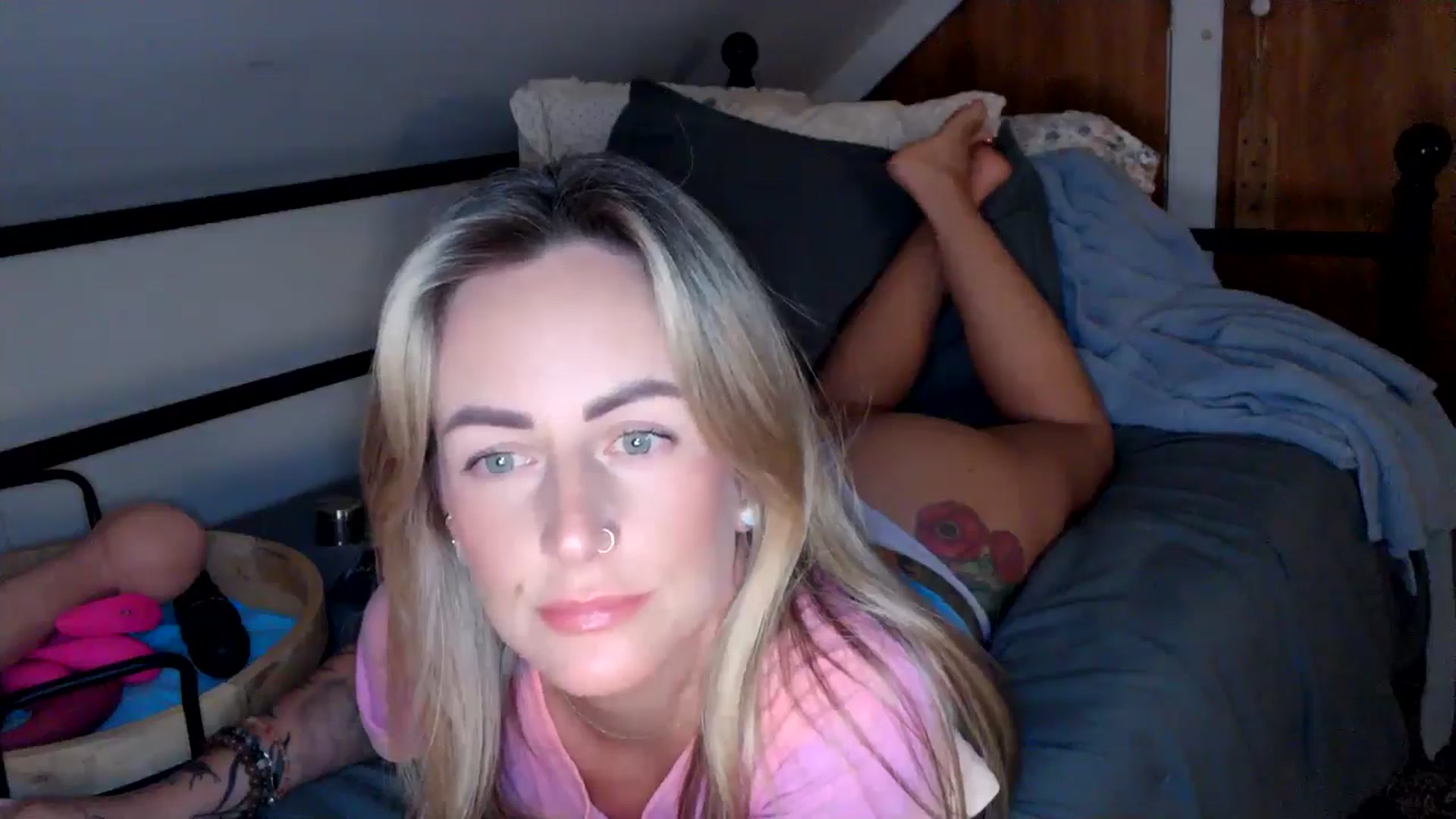 Gallery image thumbnail from Lena_bee's myfreecams stream on, 08/23/2024, 05:28 image 3 of 20