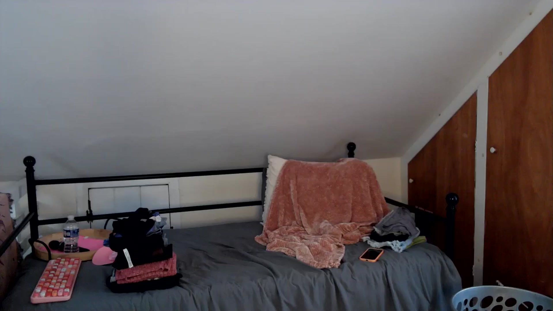 Gallery image thumbnail from Lena_bee's myfreecams stream on, 09/05/2024, 16:53 image 13 of 20