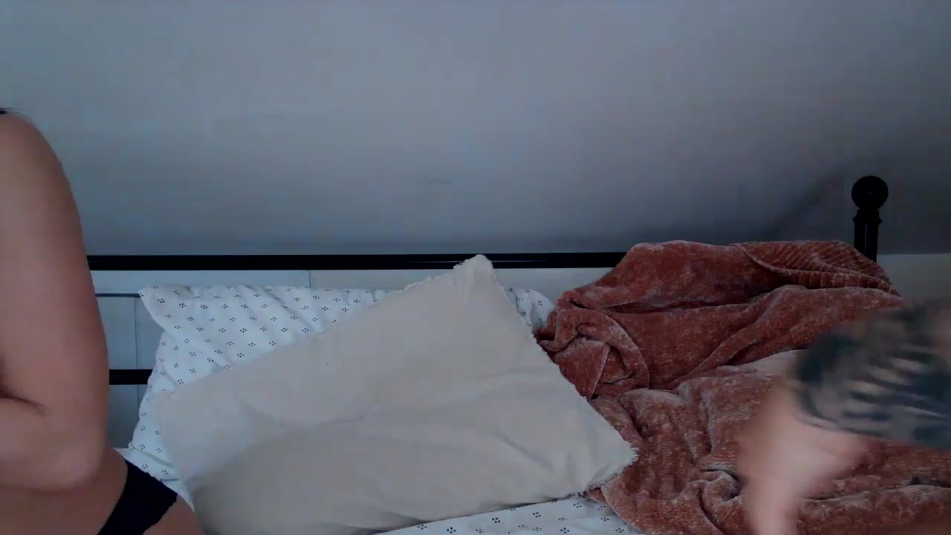 Gallery image thumbnail from Lena_bee's myfreecams stream on, 09/15/2024, 19:32 image 6 of 20