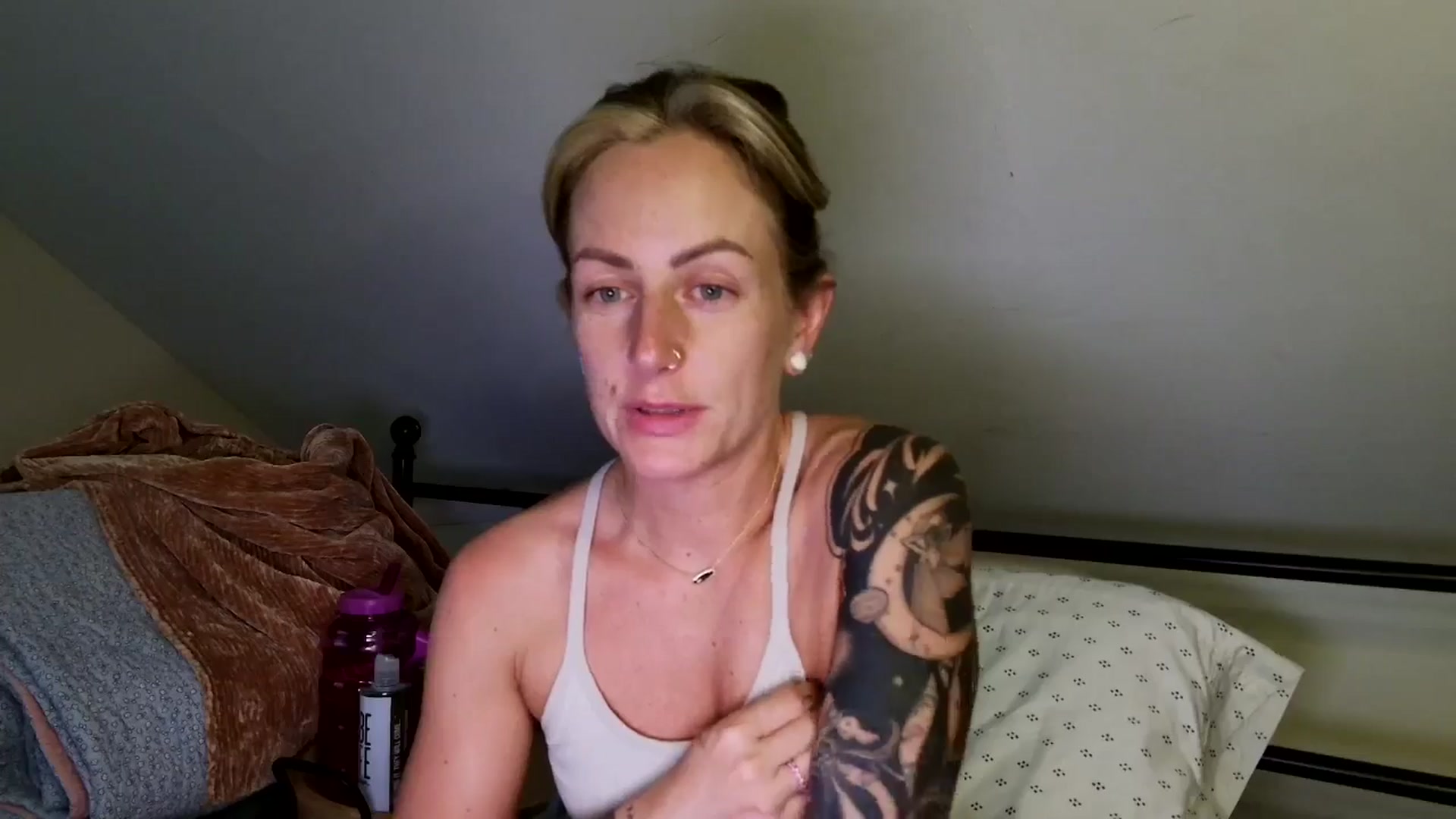 Gallery image thumbnail from Lena_bee's myfreecams stream on, 09/23/2024, 03:41 image 7 of 20