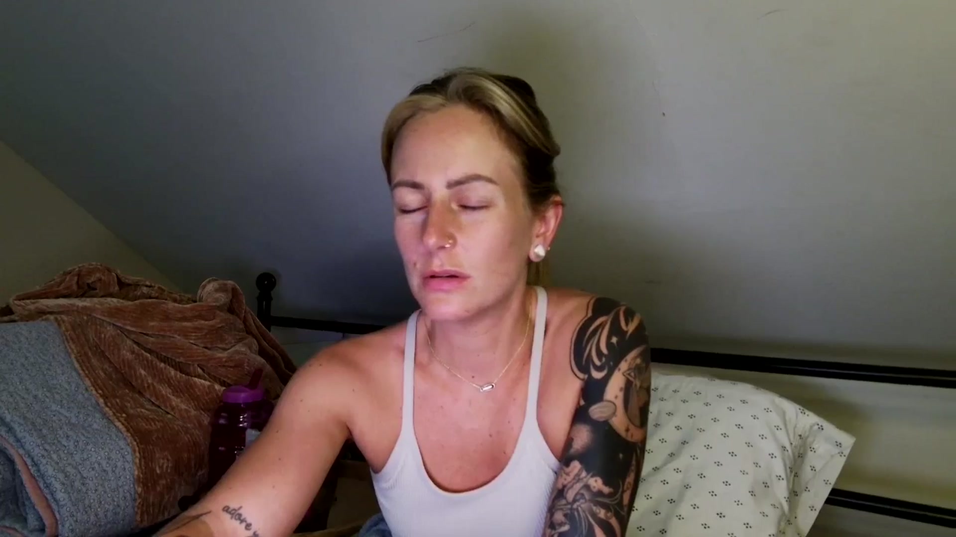 Gallery image thumbnail from Lena_bee's myfreecams stream on, 09/23/2024, 03:41 image 11 of 20