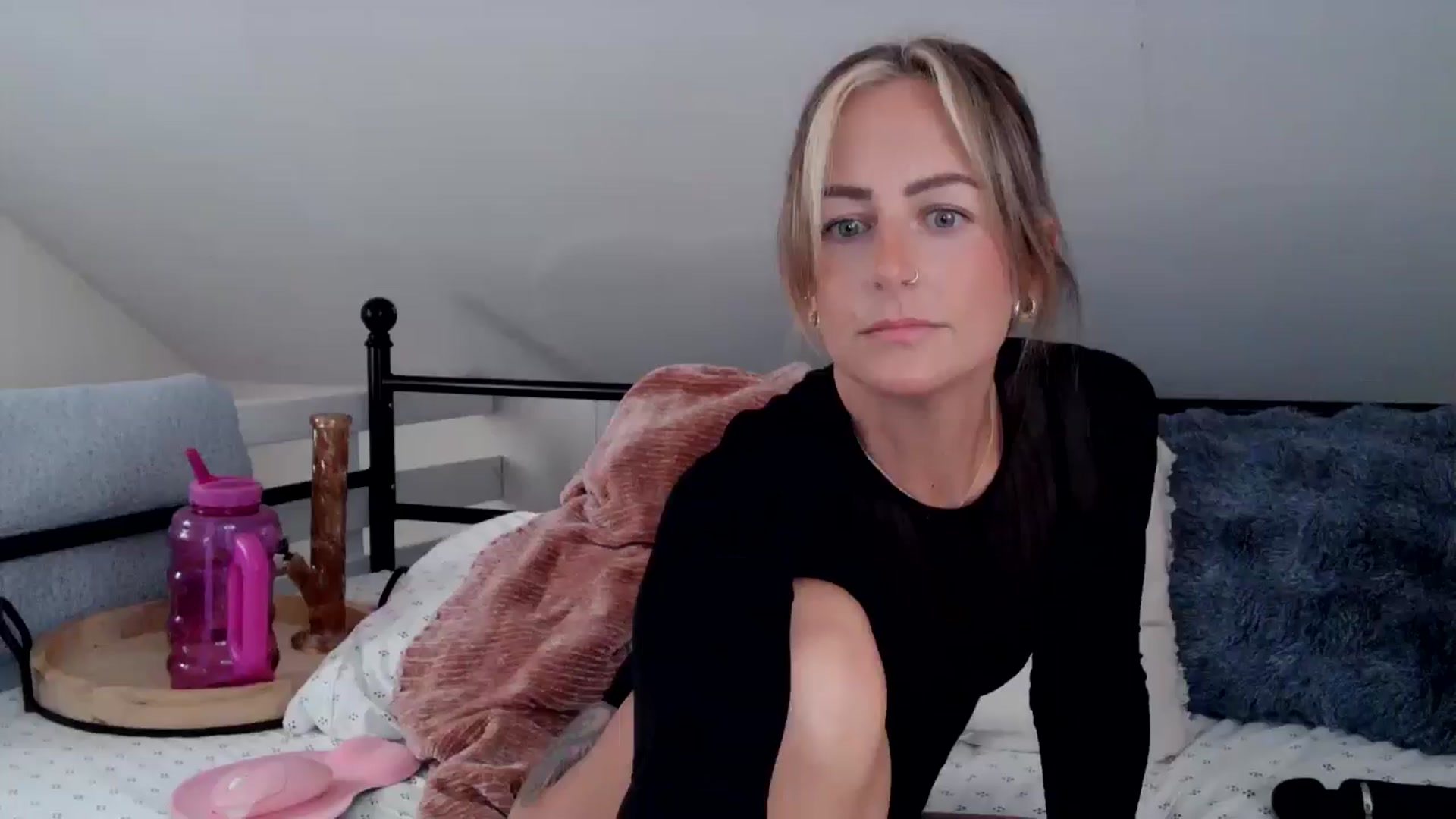 Gallery image thumbnail from Lena_bee's myfreecams stream on, 09/26/2024, 17:48 image 6 of 20