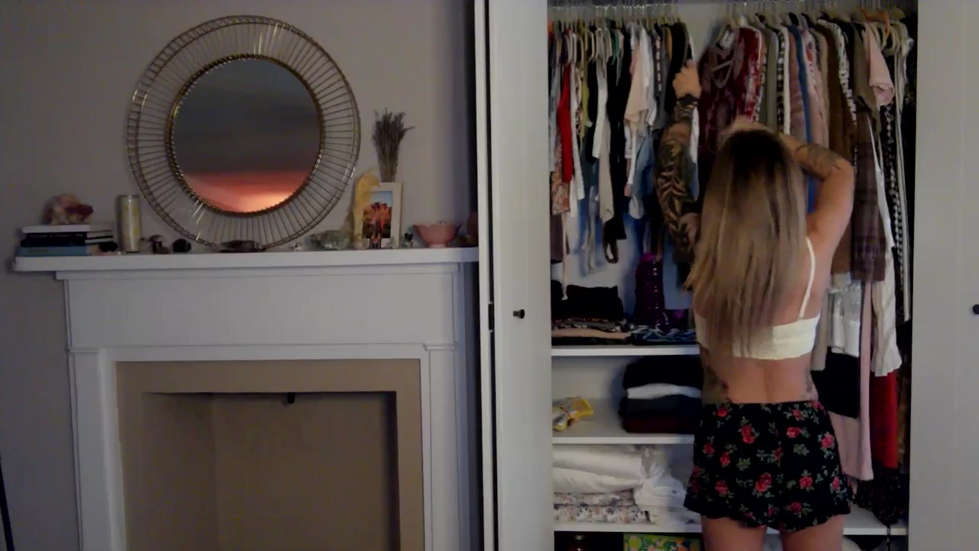 Gallery image thumbnail from Lena_bee's myfreecams stream on, 09/27/2024, 23:49 image 3 of 20