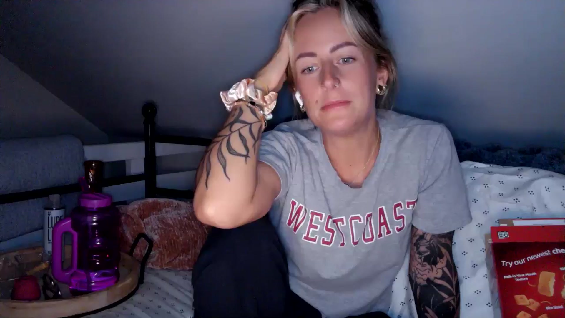 Gallery image thumbnail from Lena_bee's myfreecams stream on, 09/30/2024, 05:16 image 1 of 20