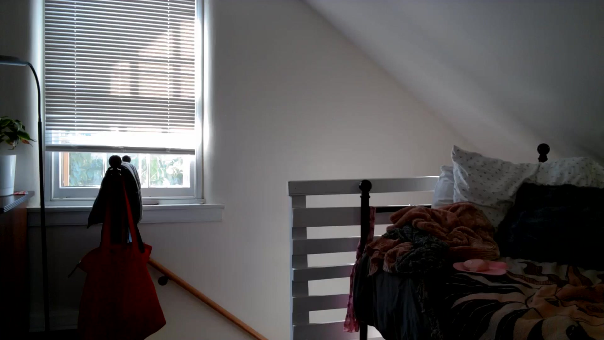 Gallery image thumbnail from Lena_bee's myfreecams stream on, 10/07/2024, 19:36 image 12 of 20