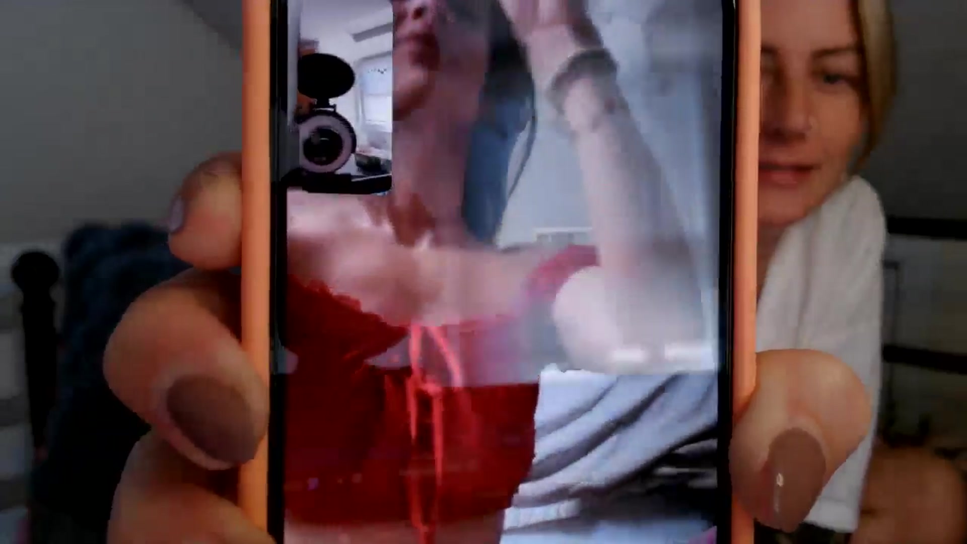 Gallery image thumbnail from Lena_bee's myfreecams stream on, 10/15/2024, 15:54 image 18 of 20