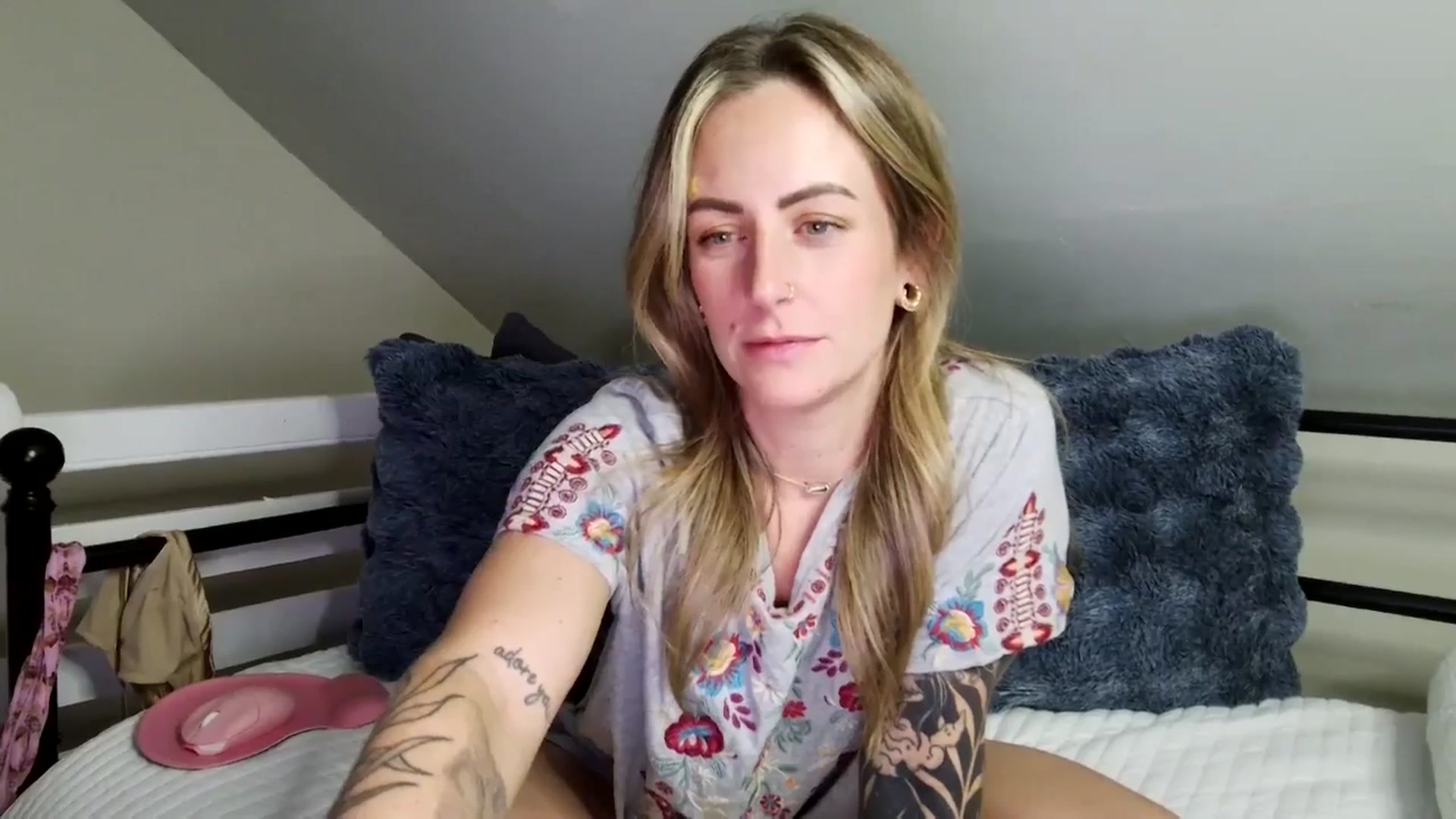 Gallery image thumbnail from Lena_bee's myfreecams stream on, 11/29/2024, 05:41 image 14 of 20