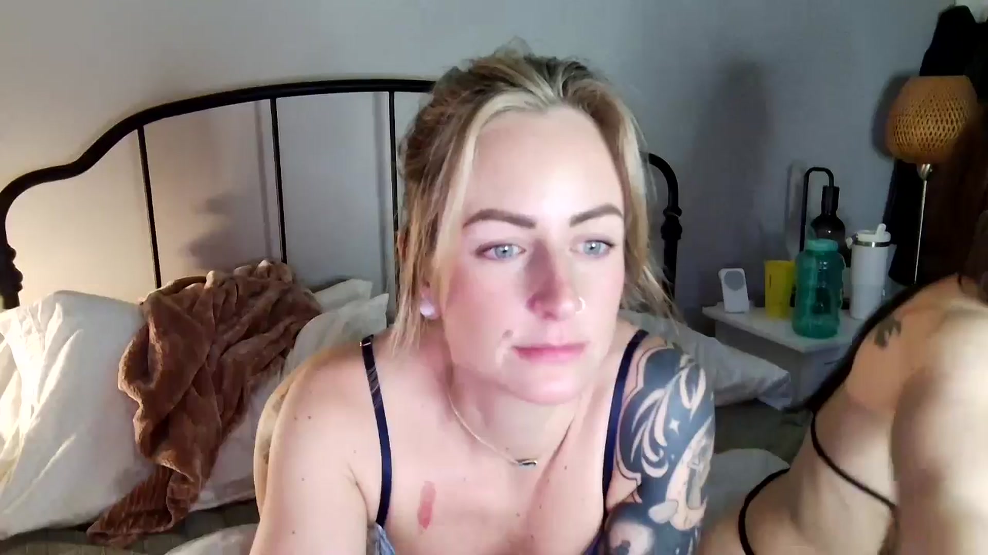 Gallery image thumbnail from Lena_bee's myfreecams stream on, 12/29/2024, 24:07 image 13 of 20