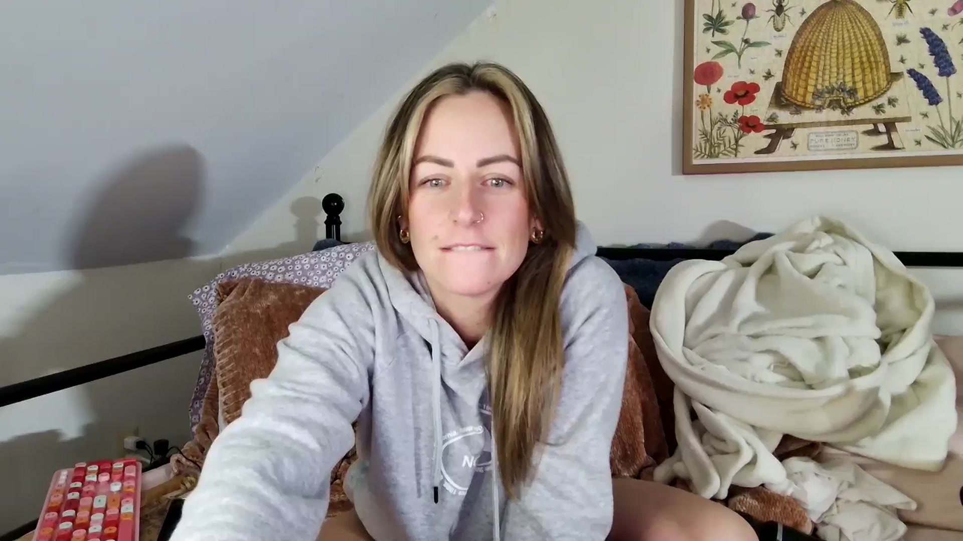 Gallery image thumbnail from Lena_bee's myfreecams stream on, 01/14/2025, 06:55 image 9 of 20