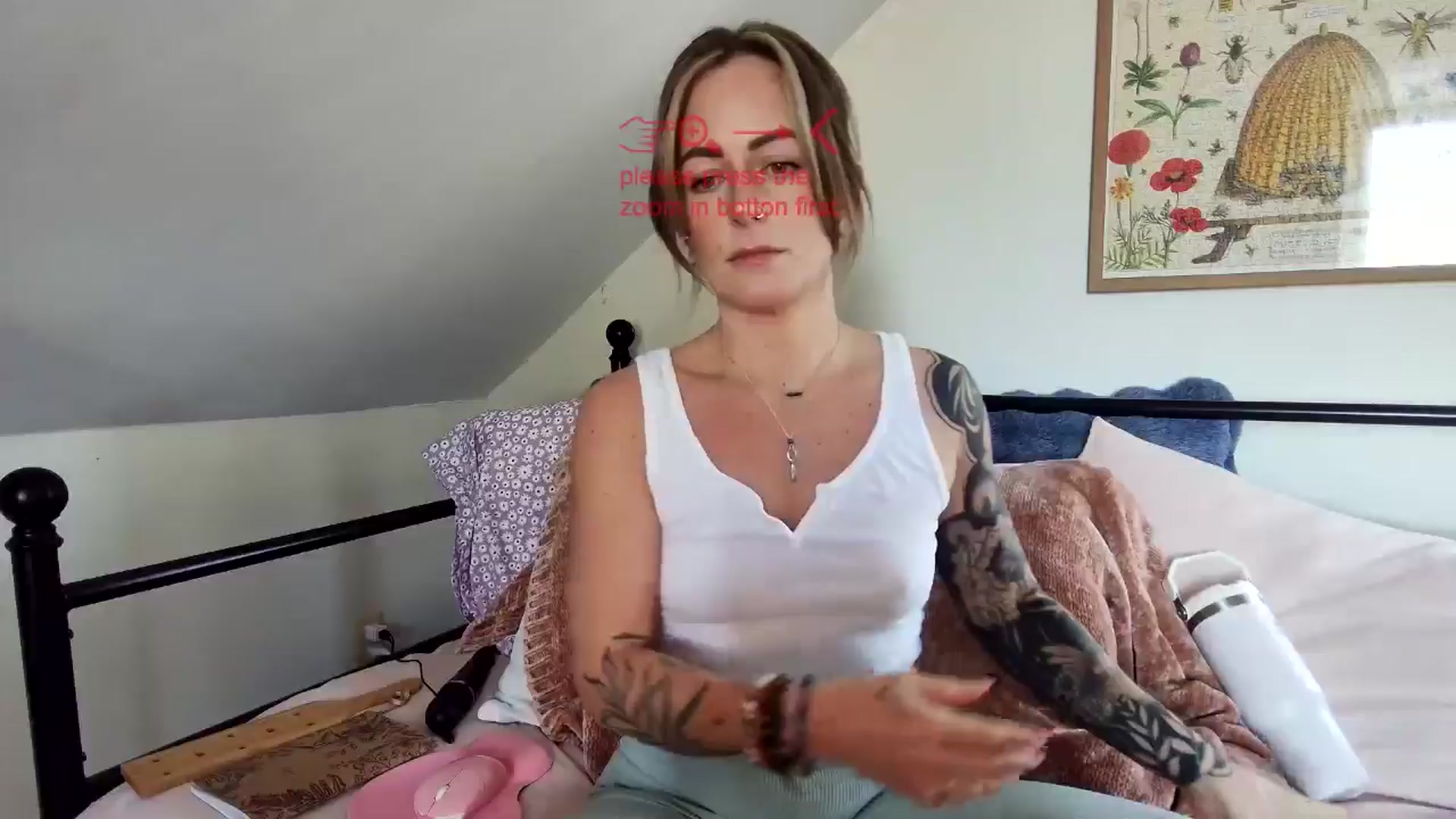 Gallery image thumbnail from Lena_bee's myfreecams stream on, 01/14/2025, 19:44 image 4 of 20