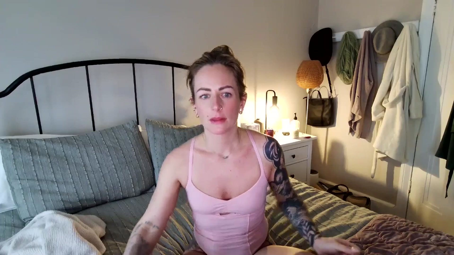 Gallery image thumbnail from Lena_bee's myfreecams stream on, 02/11/2025, 20:50 image 3 of 20