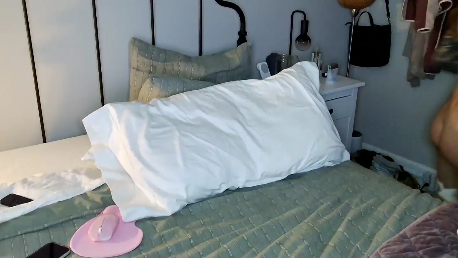 Gallery image thumbnail from Lena_bee's myfreecams stream on, 02/22/2025, 02:47 image 9 of 20